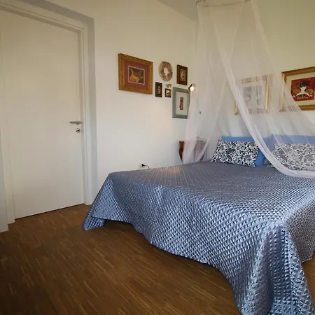Lu Villa *